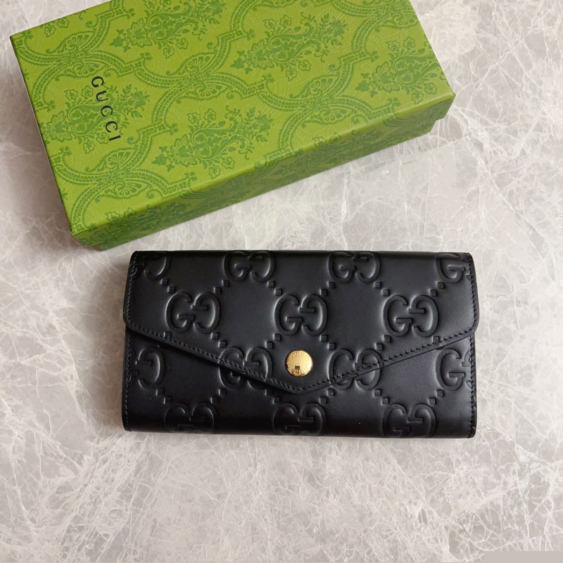 G*u*i wallets & purse